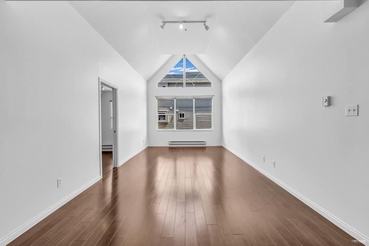 304-7031 Blundell Road, Richmond