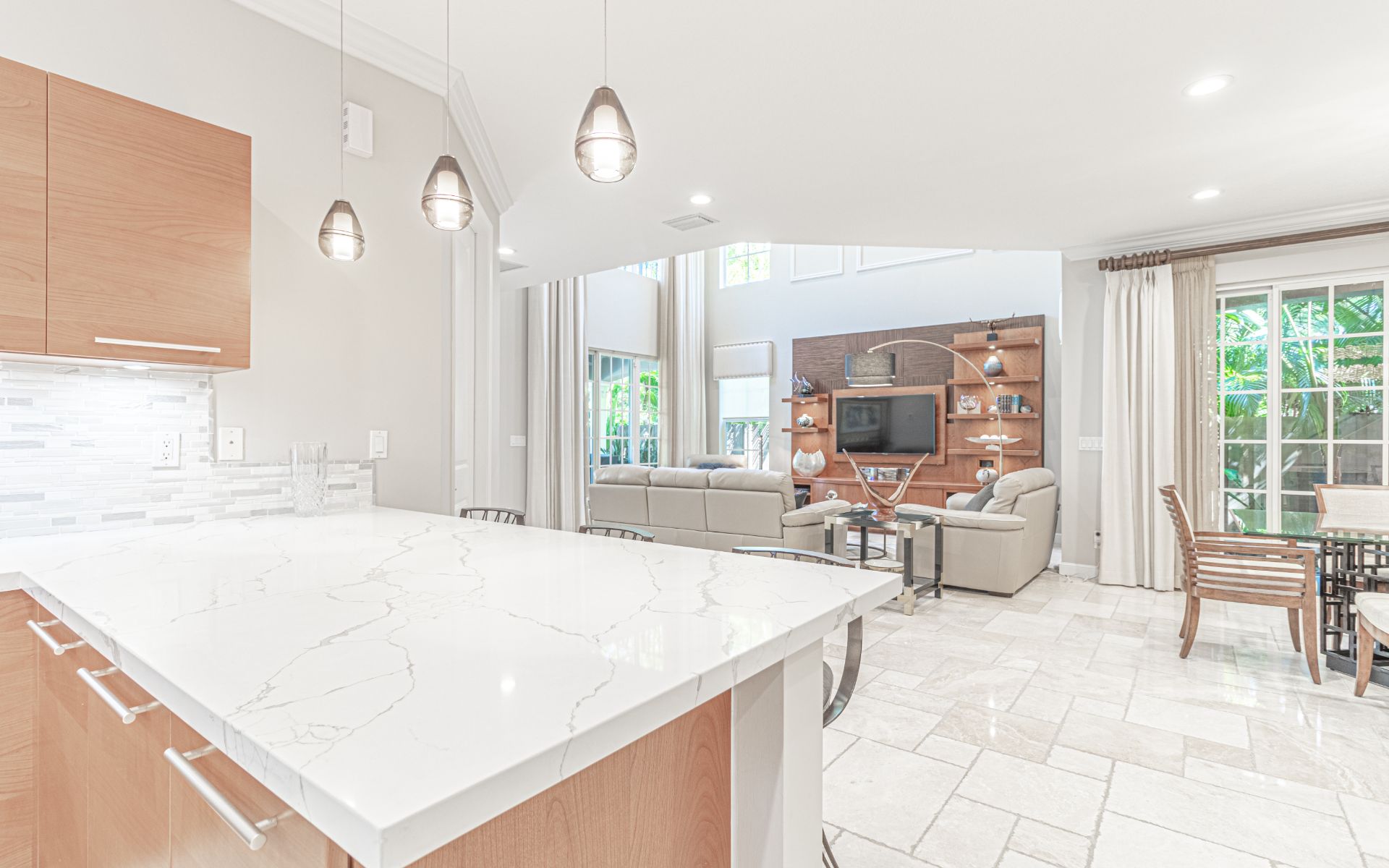 1312 NE 2nd St Unit: 1312
