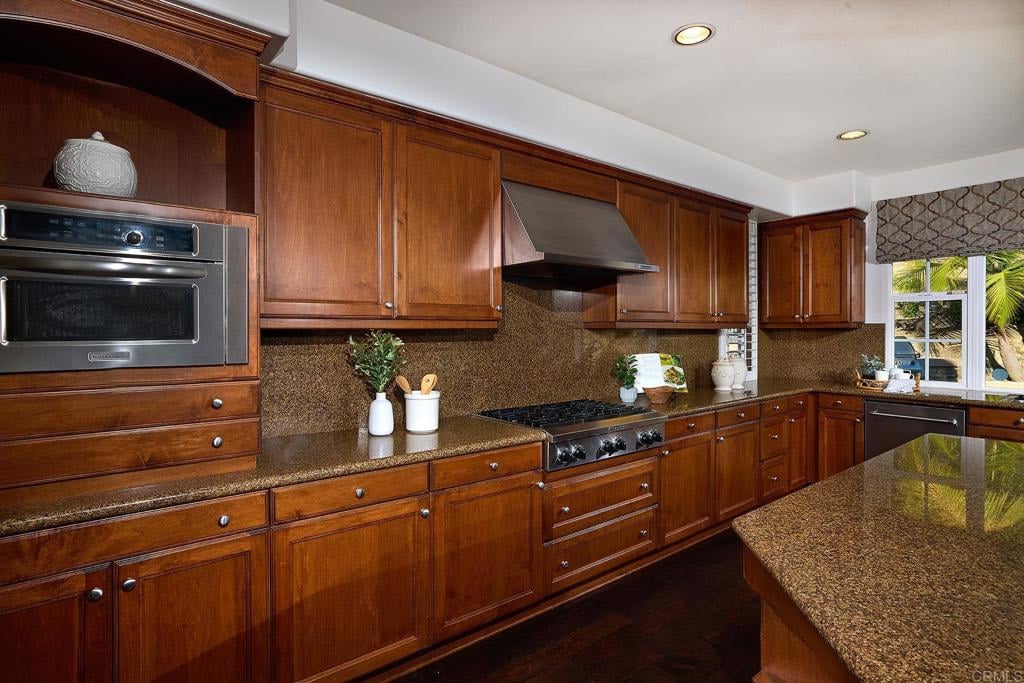 6626 Halite Pl