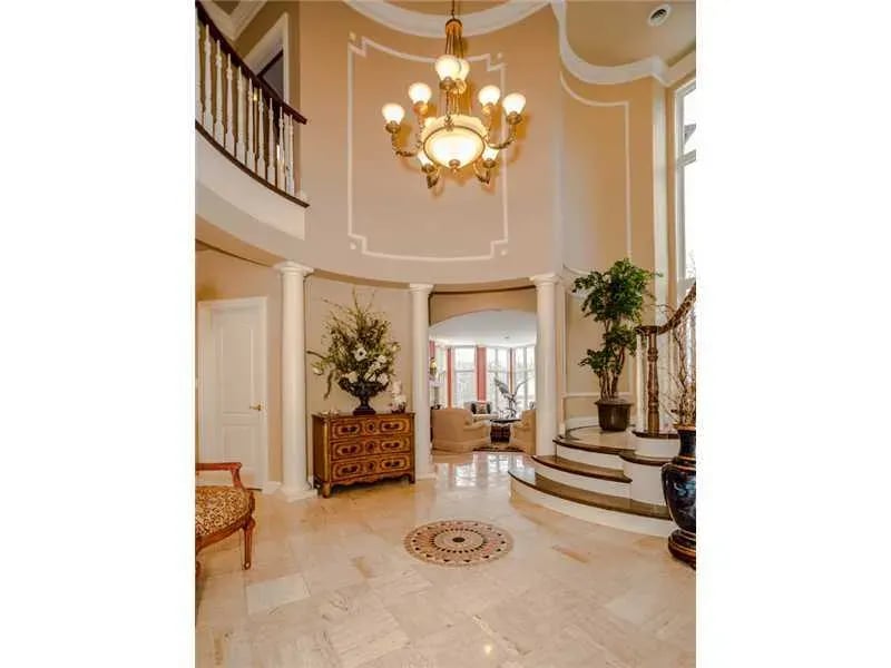 104 Thornbrook Dr