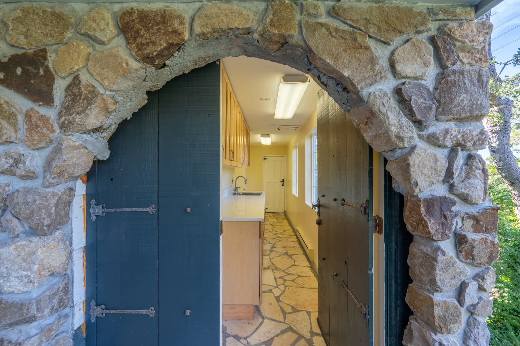 Charming Carmel Highlands Cottage - 125 Cypress Way