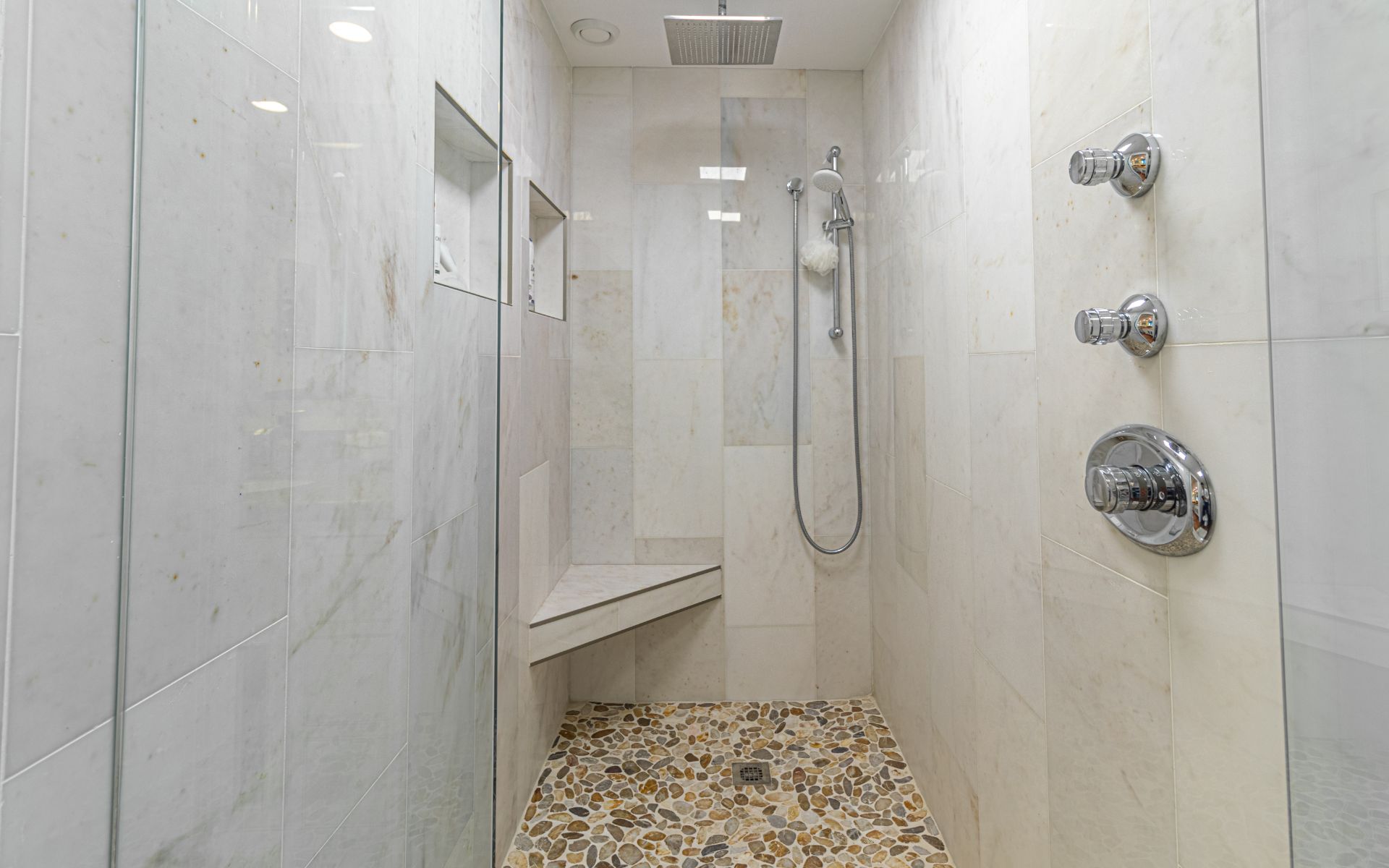 511 Bayshore Dr Unit: 808