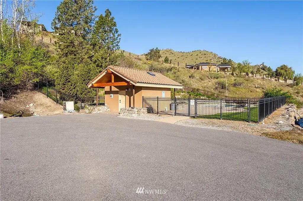 415 Karma Kanyon Dr