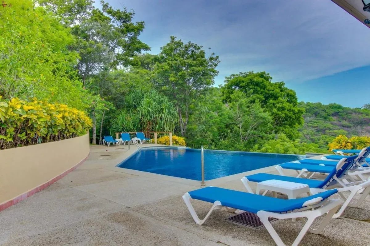 4 Bedroom Villa in beachfront community