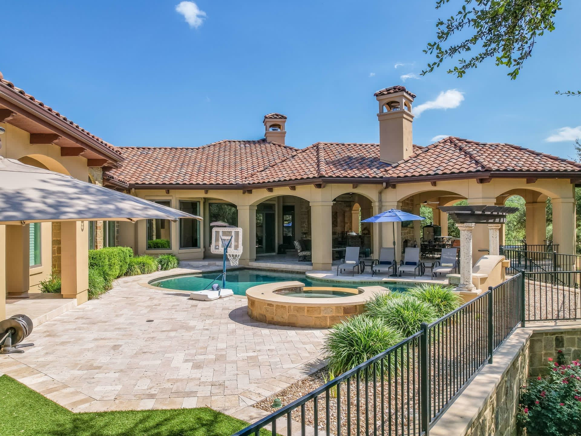 8321 VERDE MESA COVE