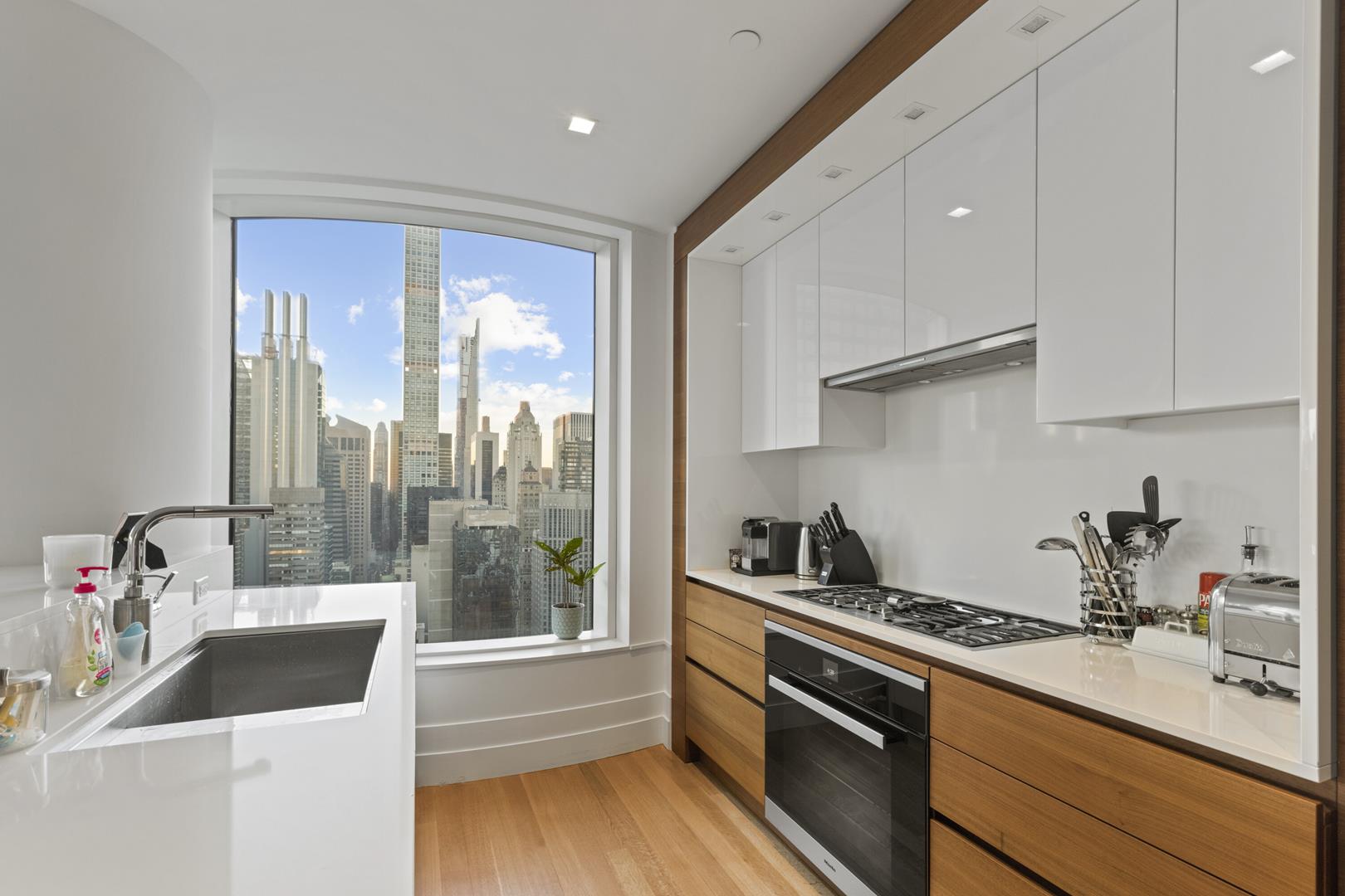 252 East 57th Street, Apt 48D