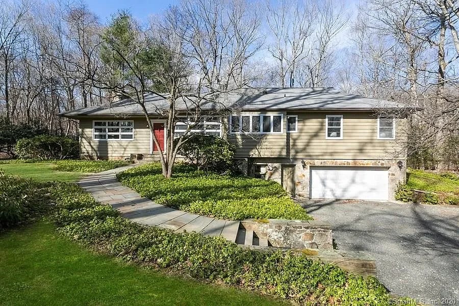 79 Umpawaug Rd
