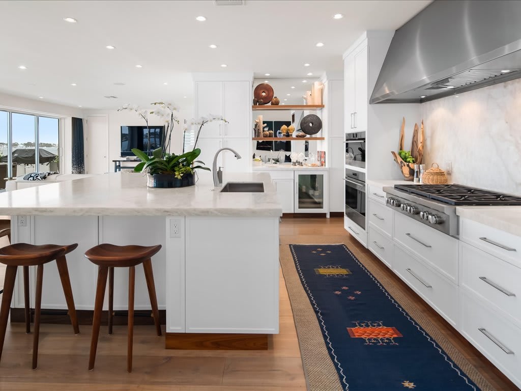 The Resop Team Presents A Spectacular Completely Remodeled Home In Naples