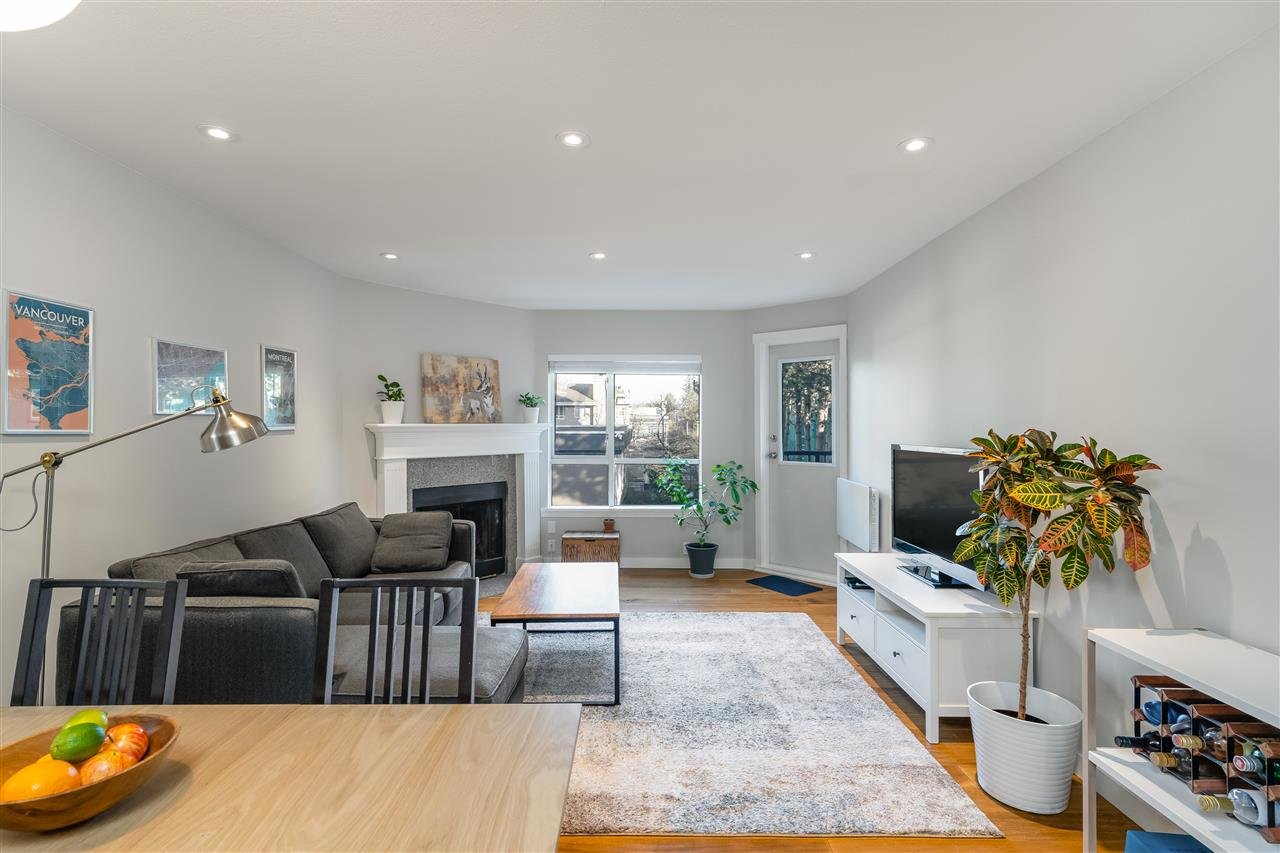 317-555 W 14th Ave
