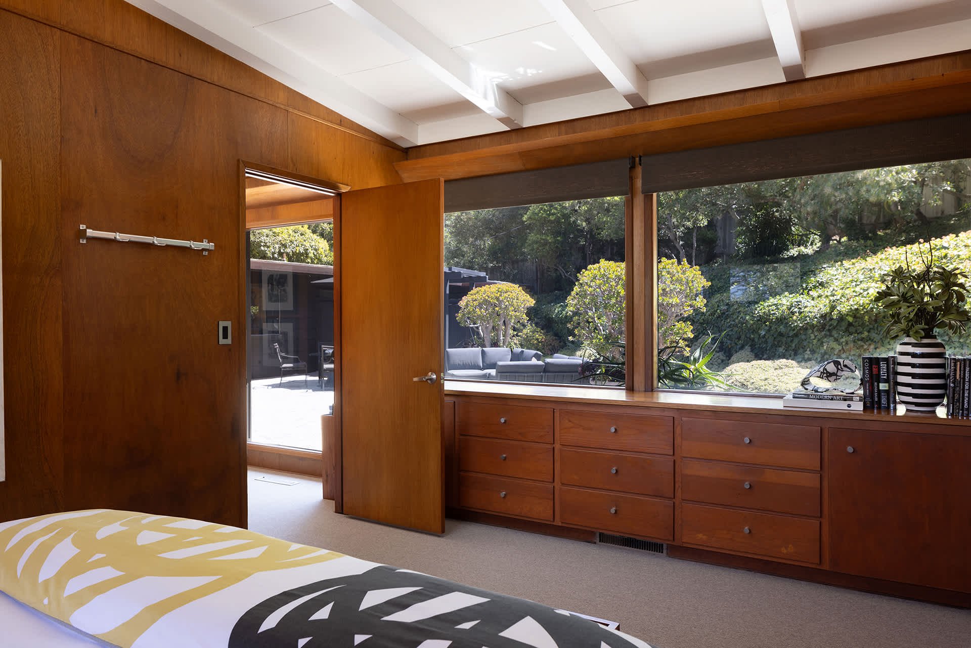 Ocean View Mid-Century Modern