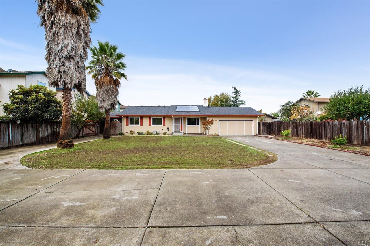 3275 Newmark Dr