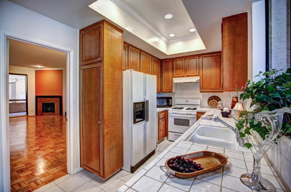 13214 Moorpark St 108 Sherman Oaks, CA