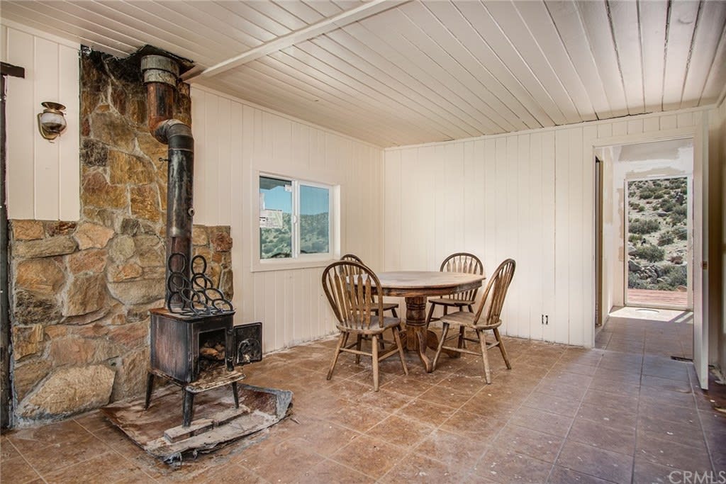 16741 Burns Canyon Rd