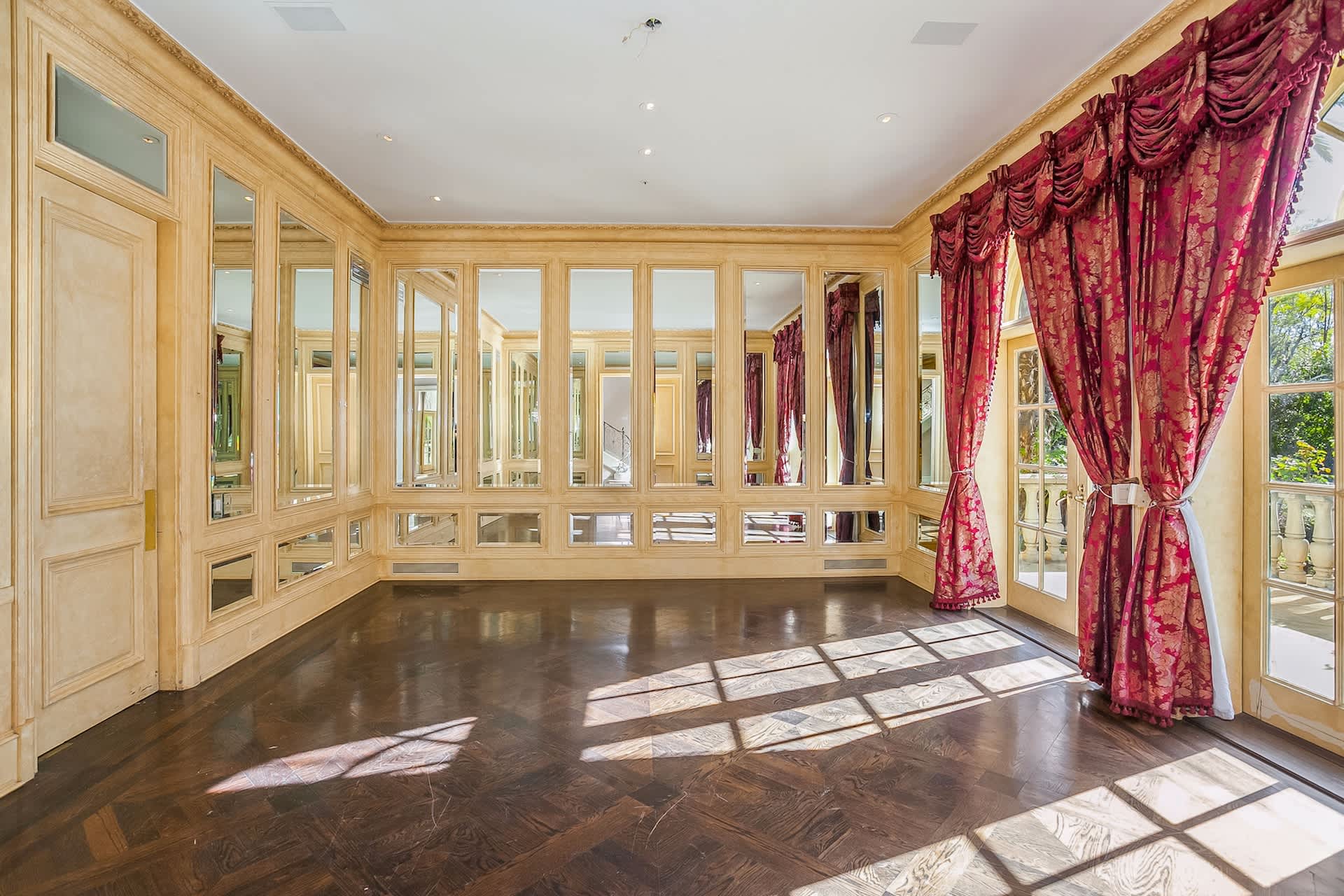 Re-imagine Your Dream Villa