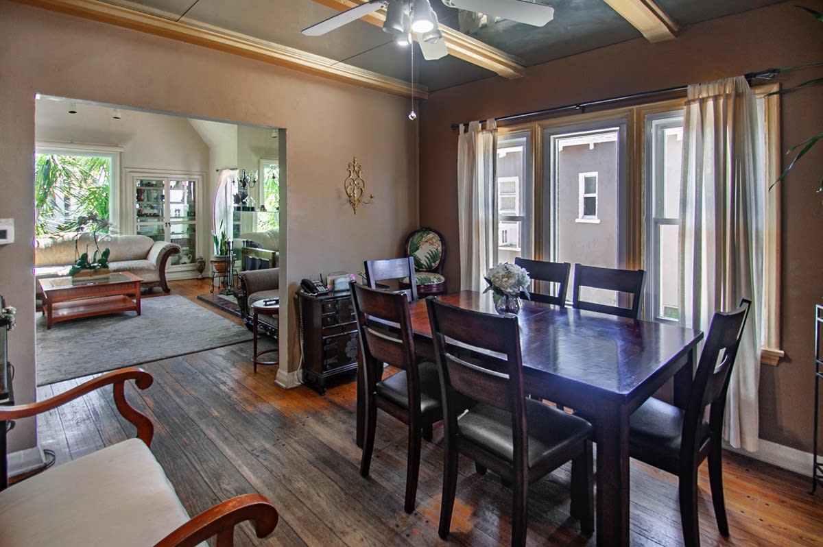 4711 Cartwright Ave Toluca Lake, CA