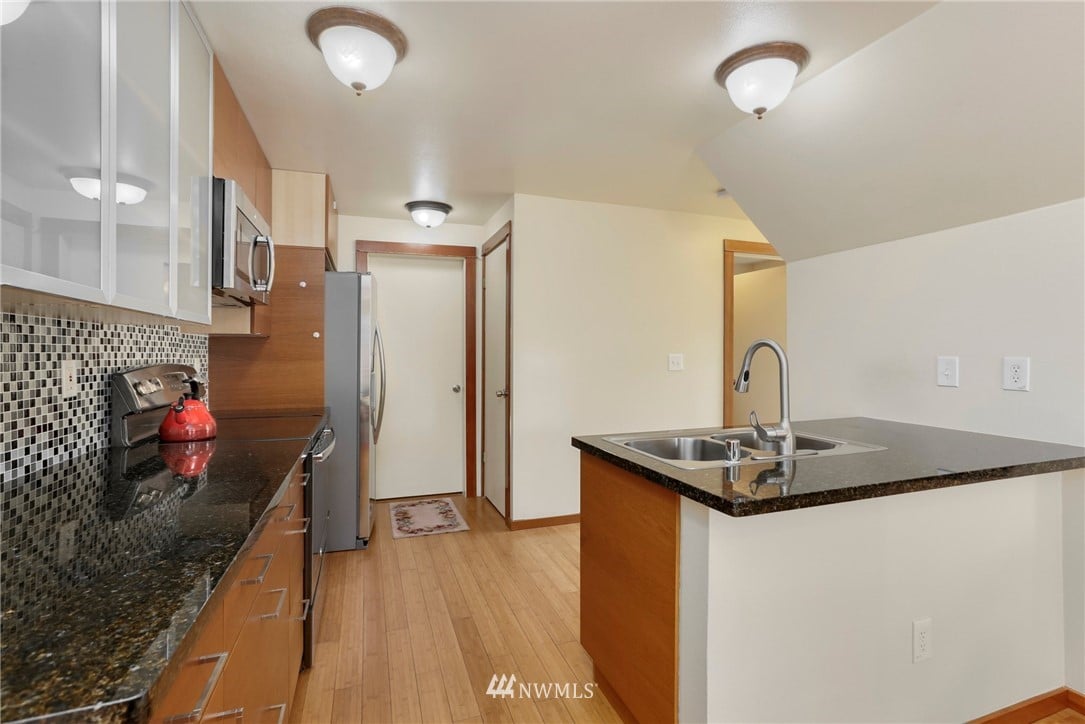 B-502 105th St