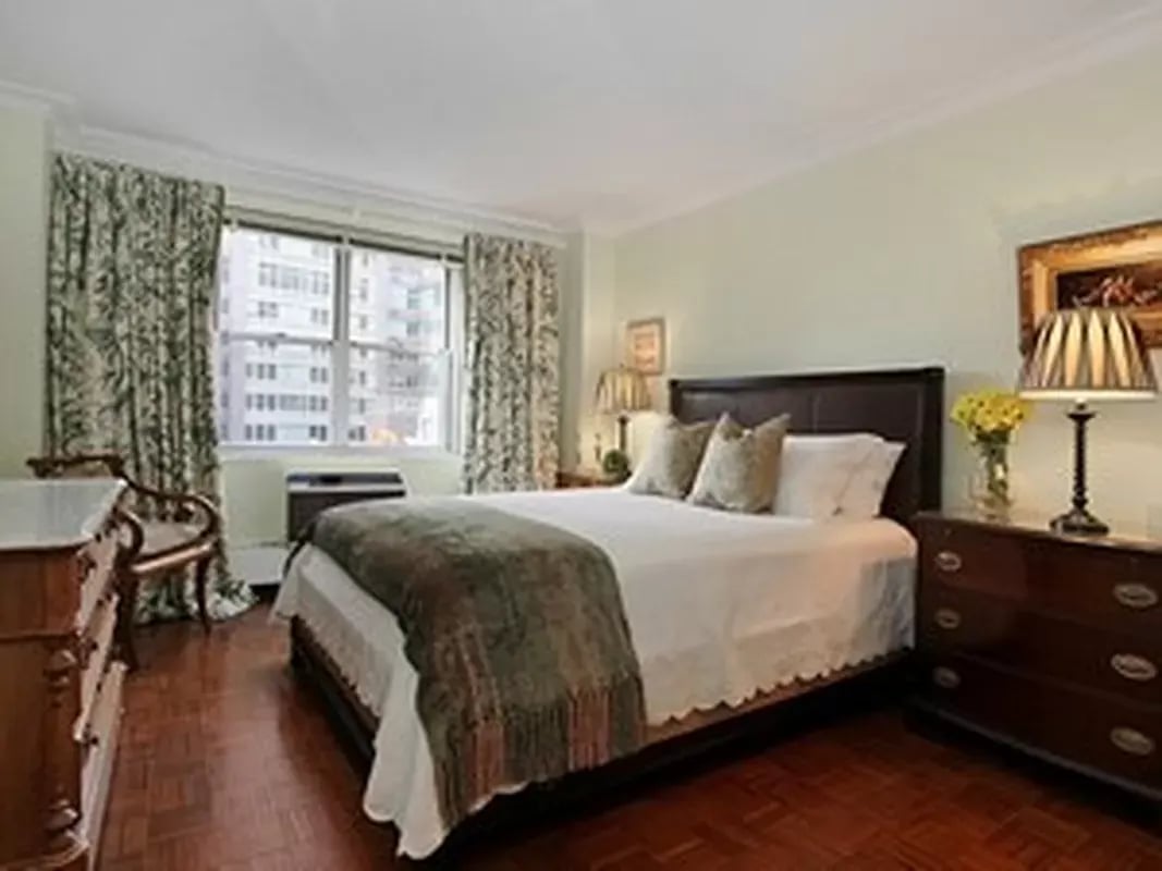 303 West 66th Street Unit: 10EW