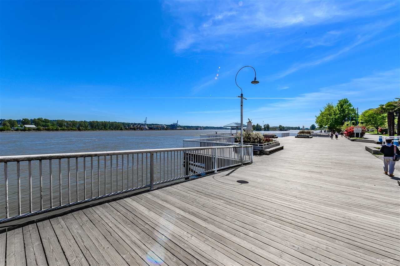 2503-988 Quayside Dr