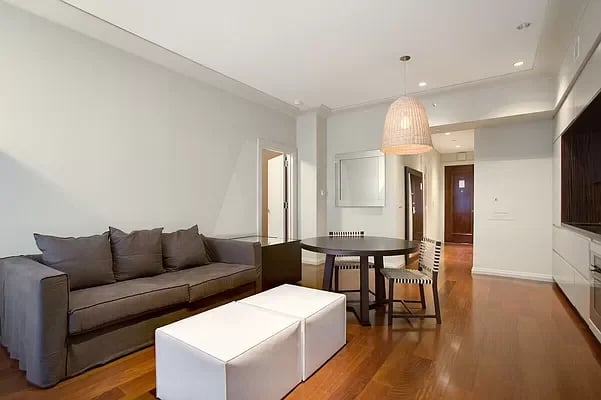 55 Wall Street Unit: 622