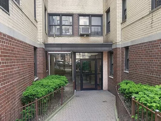 2640 Marion Avenue Unit: 6H