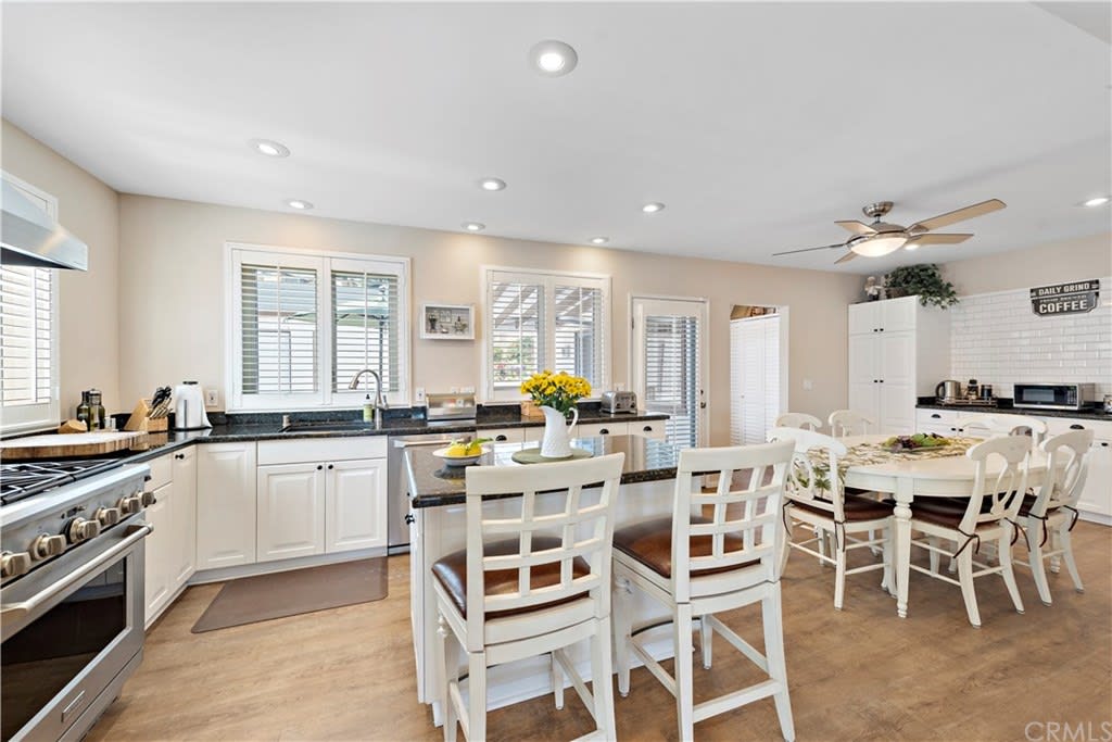353 S Weymouth Avenue