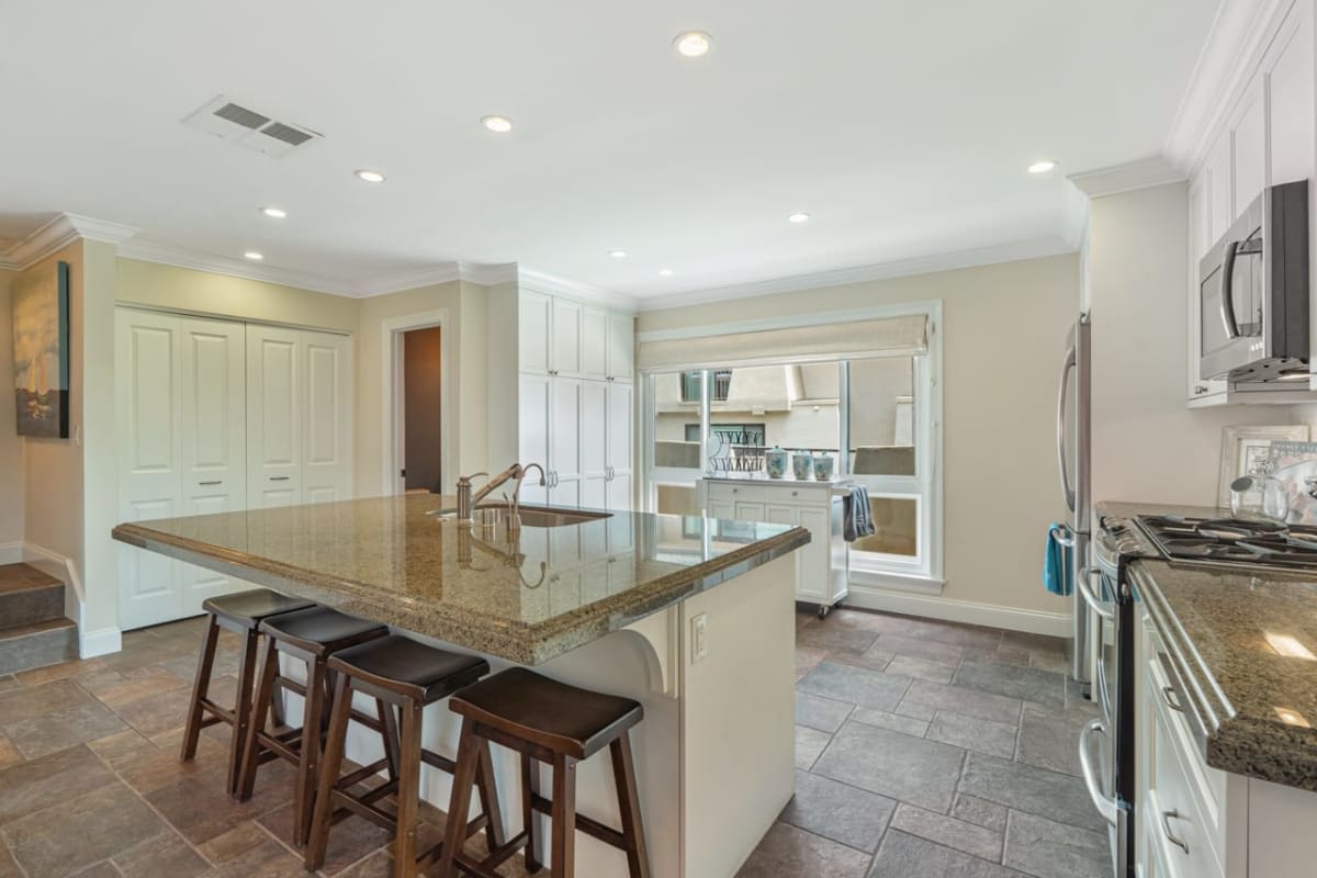 769 Ocean Surf Dr