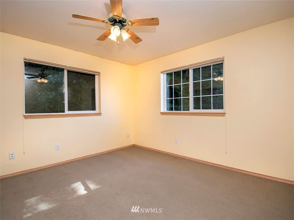 24808 153rd Pl SE
