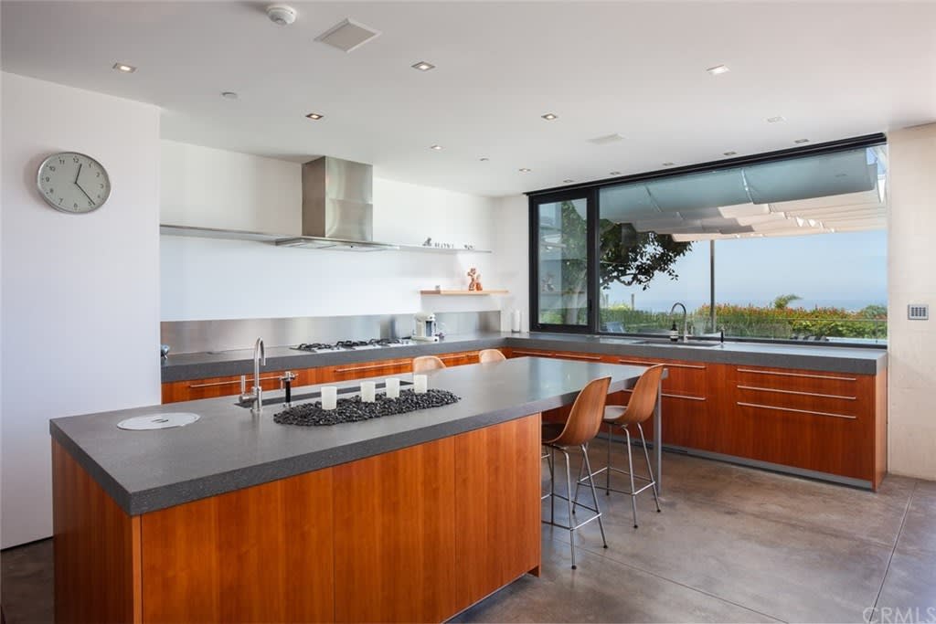 7 Carmel Bay Drive