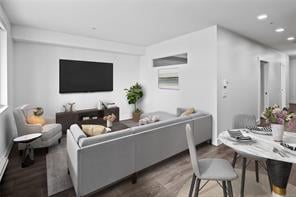 307-2461 Sidney Ave
