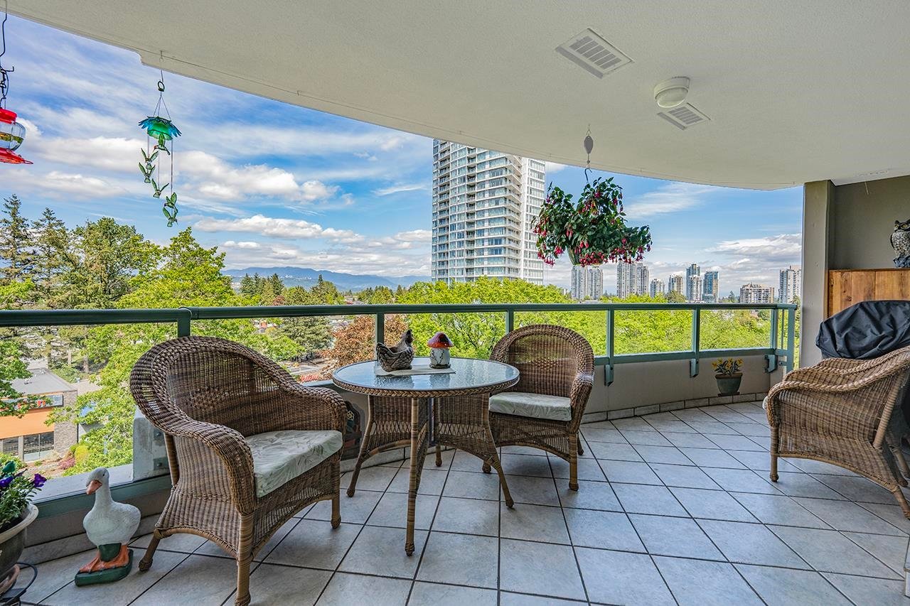 907-6611 Southoaks Cres