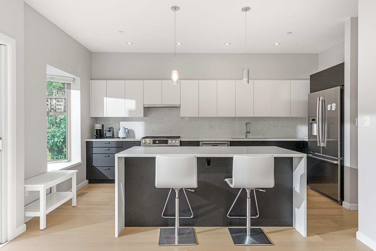 22-3750 Edgemont Blvd