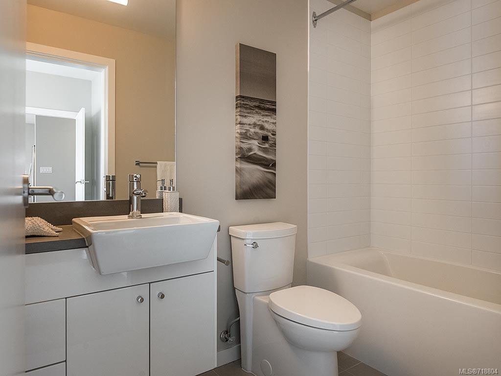 308-785 Tyee Rd, Victoria