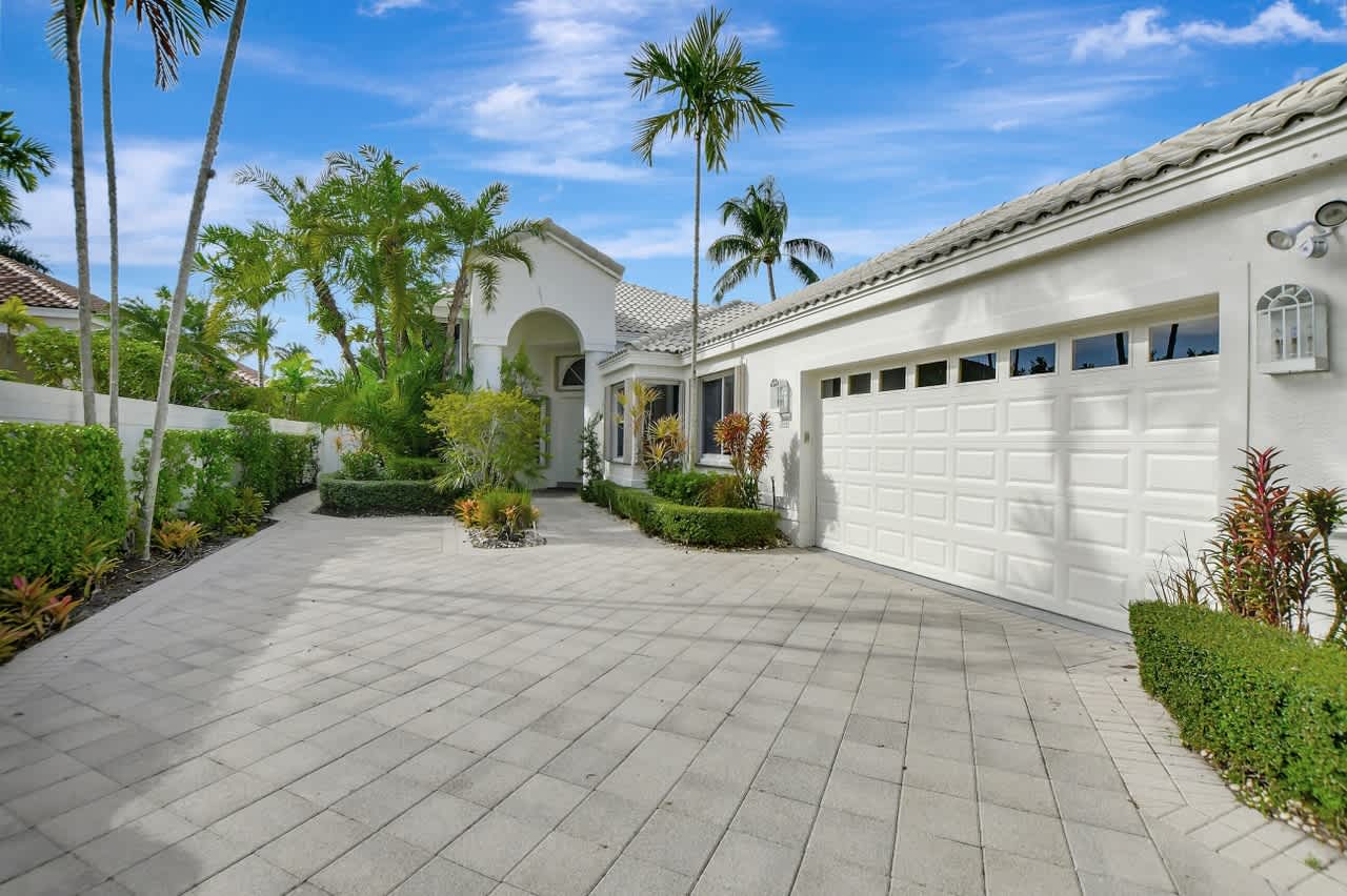 3564 NW Clubside Cir