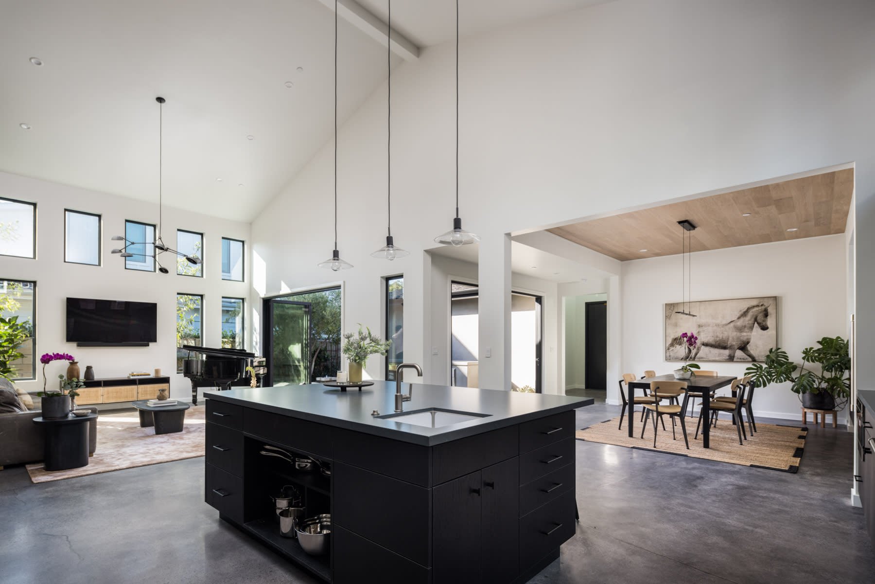 369 Costa Mesa St