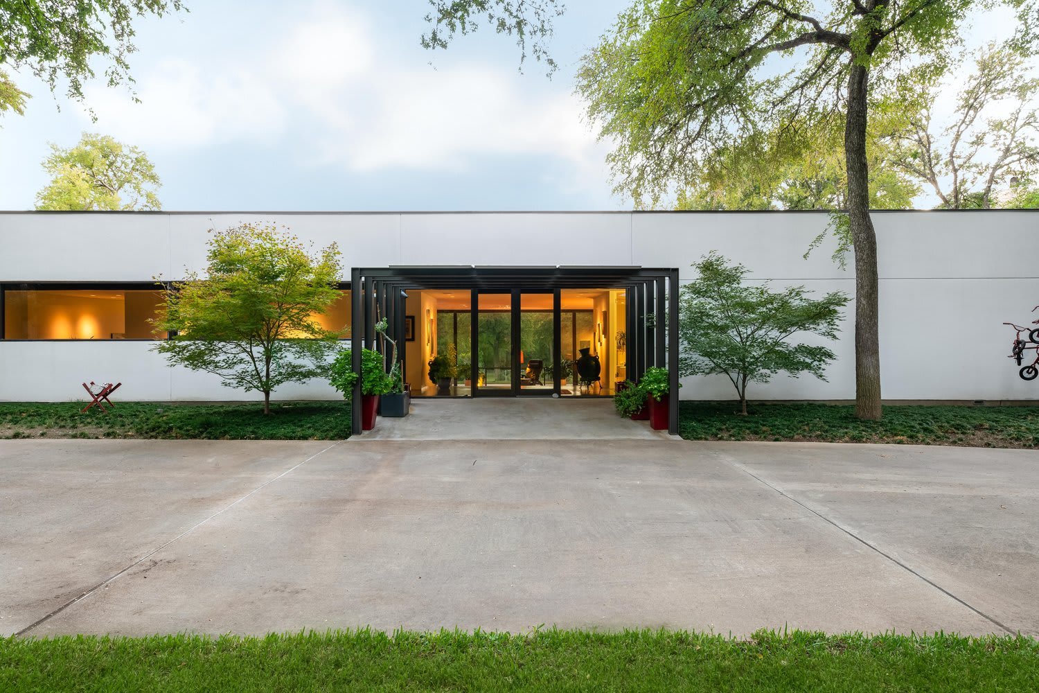 Hot Property: ‘The First Bauhaus House in Dallas’