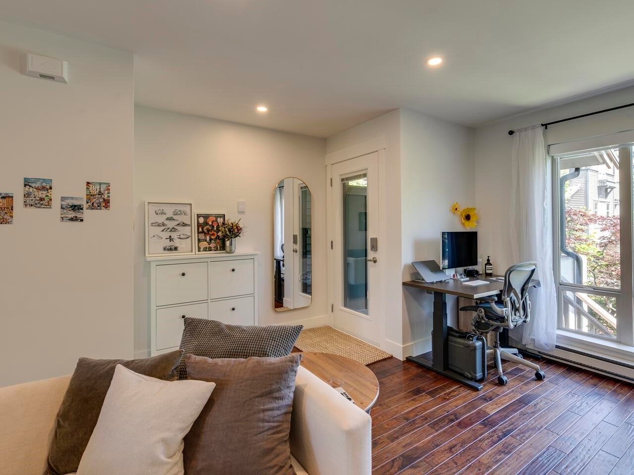 1196 Village Green Wy
