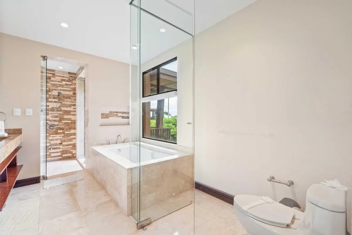 Spacious Single Level Condo, Papagayo, Guanacaste