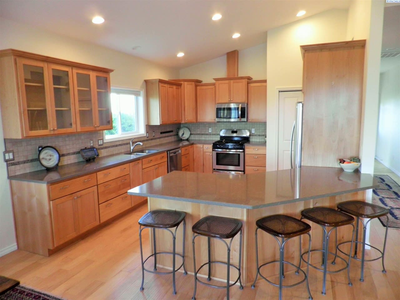 105 SW Verona