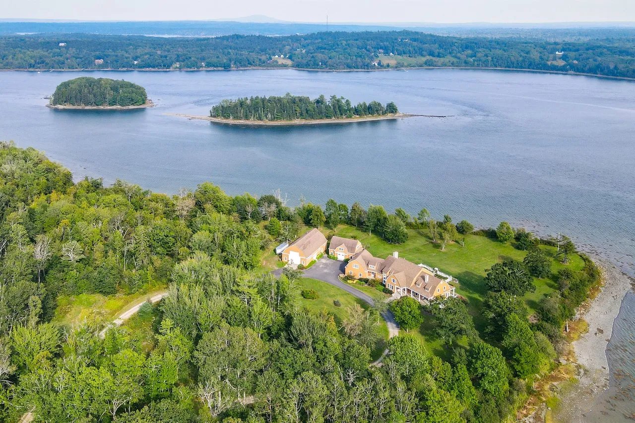 New Waterfront Listing! 35 Old Fields Way, Castine, Maine – $3,300,000