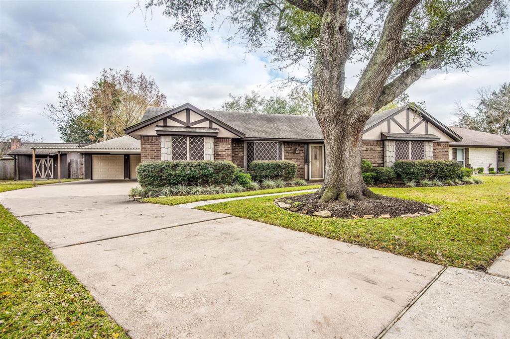 1429 N Park Ridge Dr