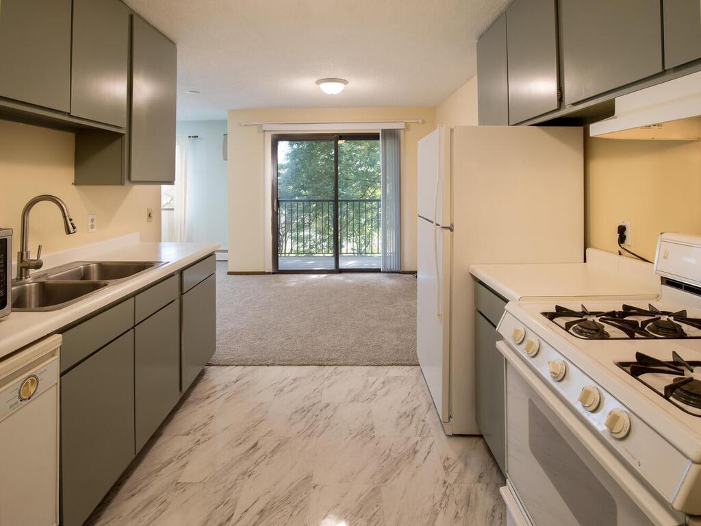4101 Parklawn Ave Unit 320