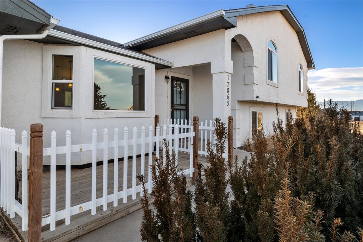 17865 High Plains View