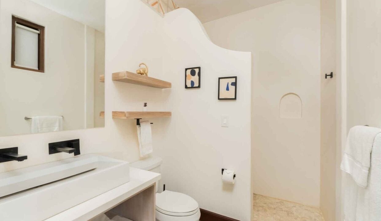 Private Walkable Beach Town Studio, Flamingo, Guanacaste