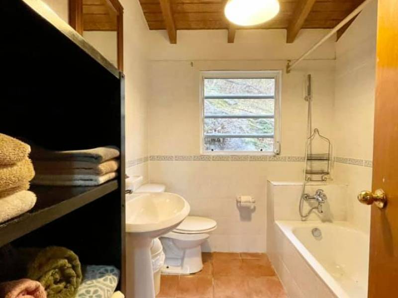 587 Lambert Beach Villa 3 Bed