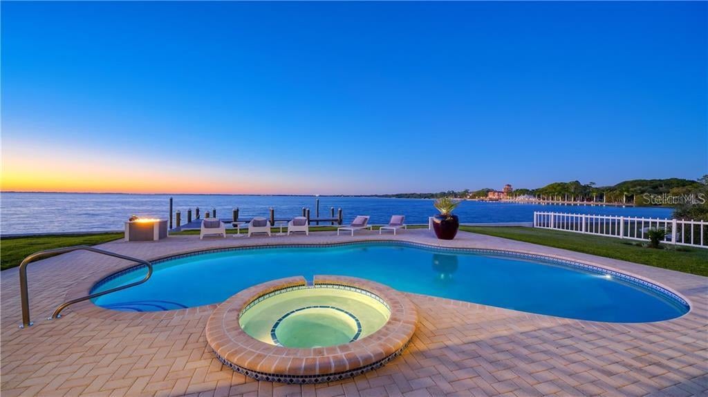 321 Ringling Point Dr.