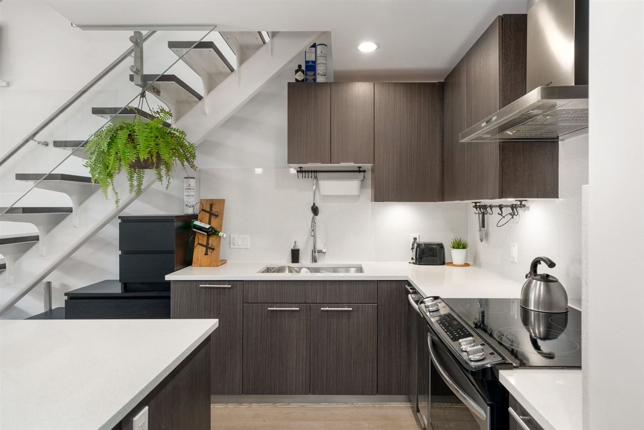 632-733 W 3rd St