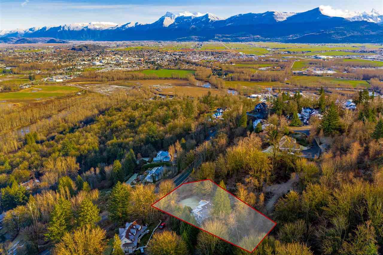 8673 Grand View Dr