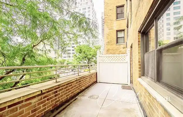 301 East 63rd Street Unit: 2C