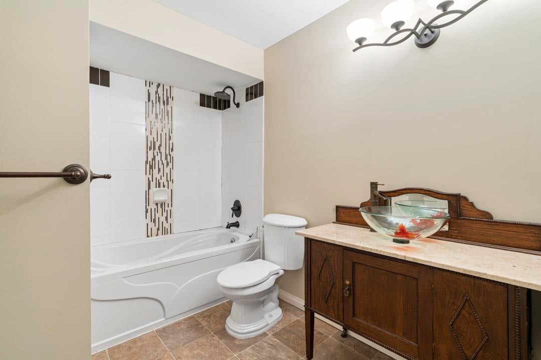 2082 Purcell Wy