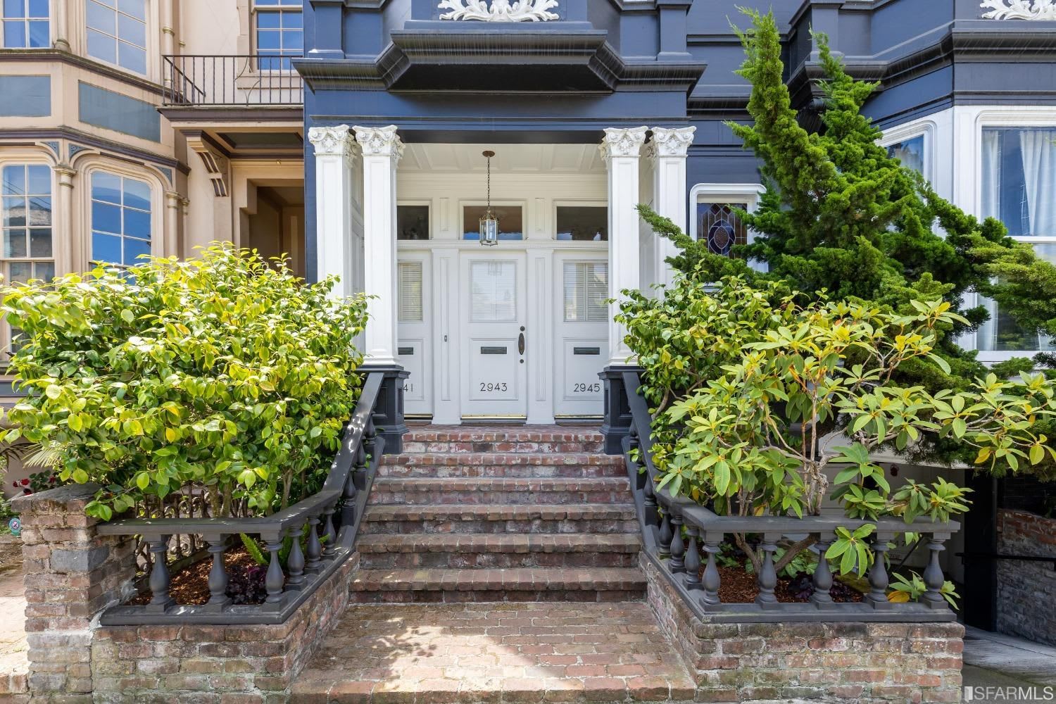 2943 Washington